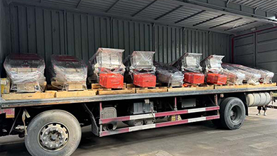 Shipment of a batch of vibrating feeders